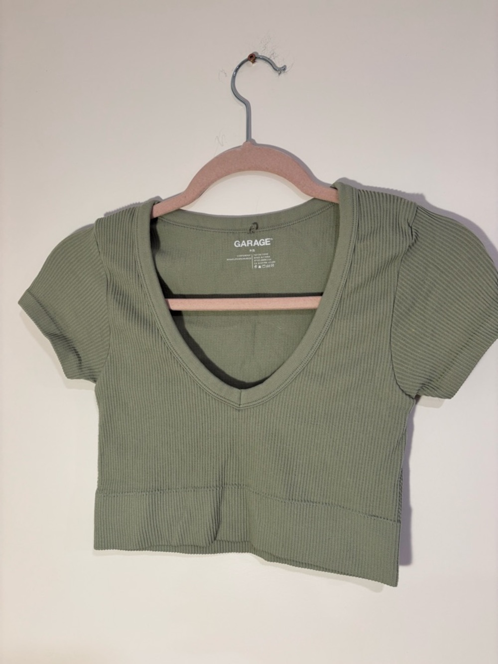 Garage Women's Ribbed V-Neck Crop Top - Picture 2 of 4
